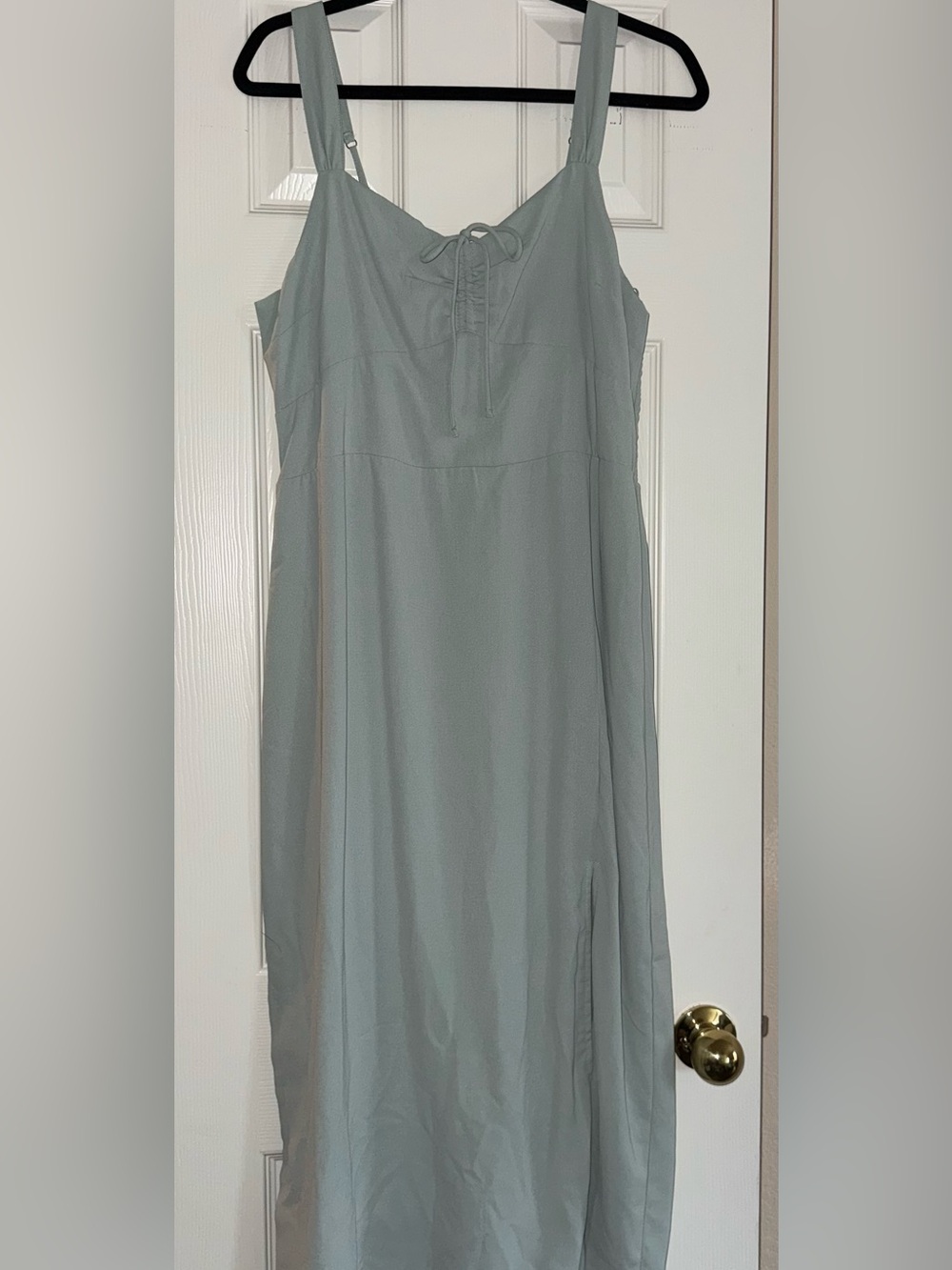 Francesca's Collections Light Sage Green Midi Dress